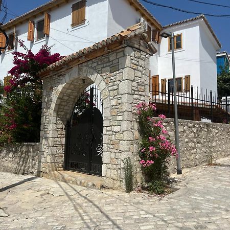 Old Town Hotel Dhërmi Εξωτερικό φωτογραφία